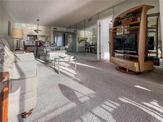 APT-836 - 8211 Brent St, Condo with 2 bedrooms, 2 bathrooms and null parking in PORT RICHEY FL | Image 4