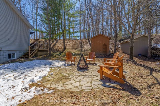 17 Sugarbush Rd, House other with 4 bedrooms, 2 bathrooms and 6 parking in Coldwater ON | Image 24
