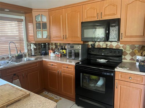 101-4720 Sw 62nd Way, Davie, FL, 33314-4463 | Card Image