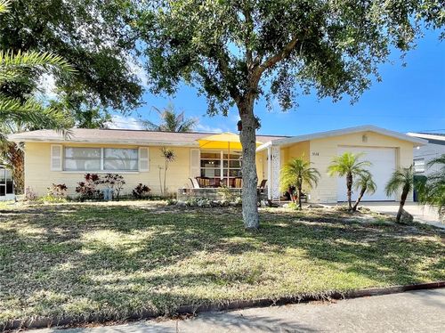 5128 Perennial Dr, HOLIDAY, FL, 34690-6637 | Card Image