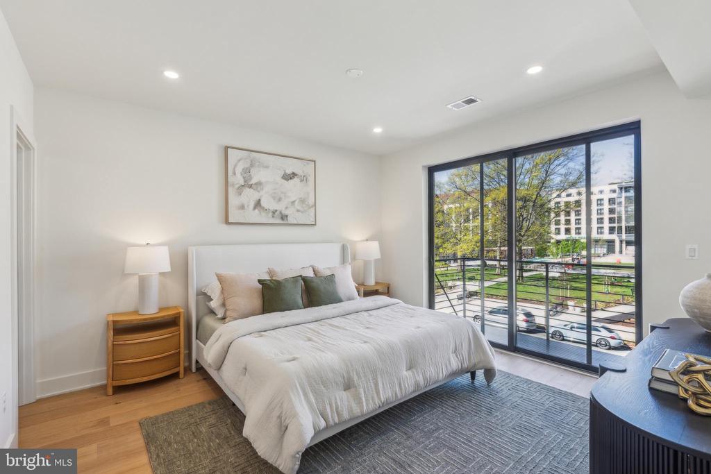 Residential in WASHINGTON 2