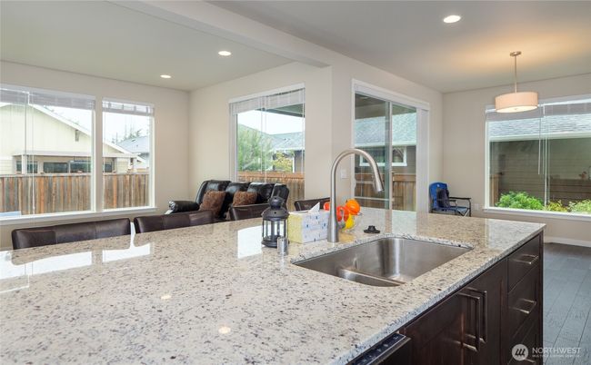421 Lofgrin Rd, House other with 3 bedrooms, 3 bathrooms and 2 parking in Sequim WA | Image 12