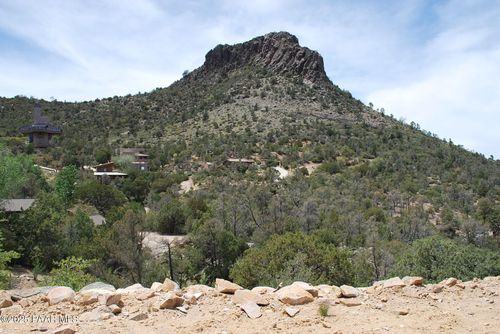 221 Parker Dr, Prescott, AZ, 86303-5502 | Card Image