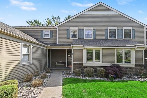 7117 Medallion Dr, Lansing, MI, 48917-8530 | Card Image