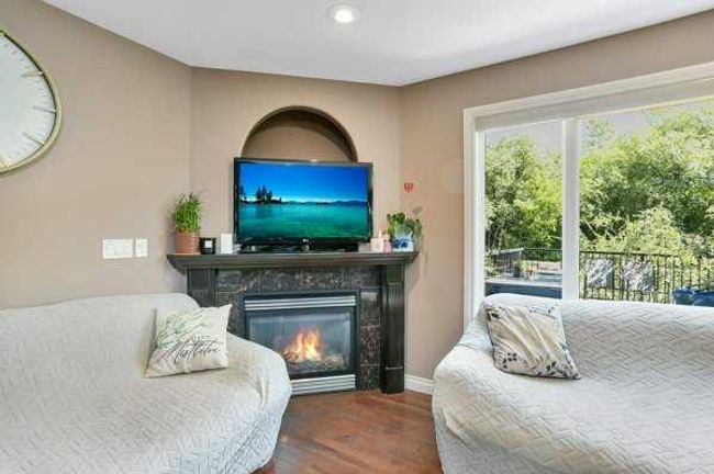 16 Oakwood Close, House other with 5 bedrooms, 4 bathrooms and 6 parking in Red Deer AB | Image 4