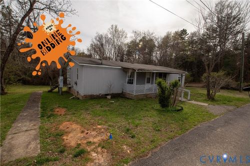 1021 Kendrick St, South Boston, VA, 24592-1815 | Card Image