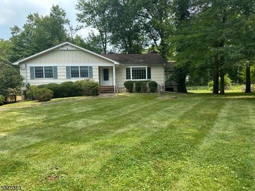 4 Sage Dr, Warren, NJ, 07059-5322 | Card Image