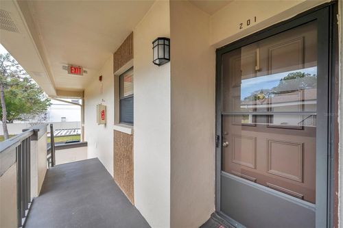 apt-3-201-2700 Nebraska Ave, PALM HARBOR, FL, 34684-2615 | Card Image