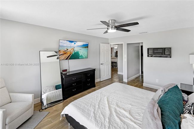 894 Ne Sandalwood Pl, Townhouse with 3 bedrooms, 3 bathrooms and null parking in Jensen Beach FL | Image 20