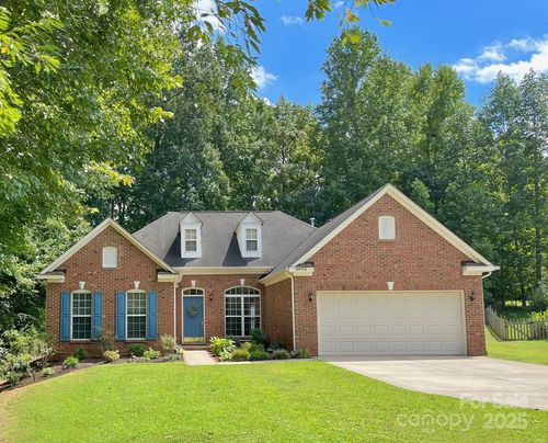 8904 Hadco Ln, Matthews, NC, 28105-6449 | Card Image