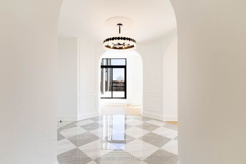 6a-2010 Bathurst St, York, ON, M5P0A8 | Card Image