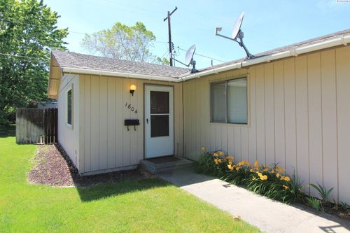 1604 Swift Blvd, Richland, WA, 99352-3764 | Card Image