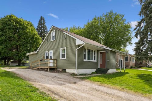 338 E Plum St, West Union, IA, 52175-1336 | Card Image