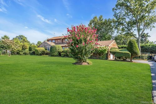 8 Adelphi Street, Islip, NY, 11751 | Card Image