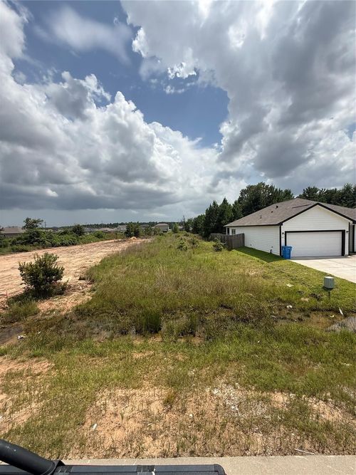 307 Road 5102 L, Cleveland, TX, 77327-5863 | Card Image