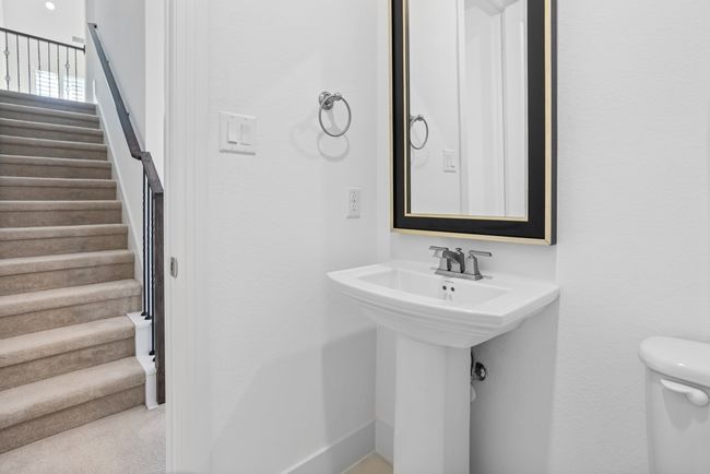 Half bath | Image 21