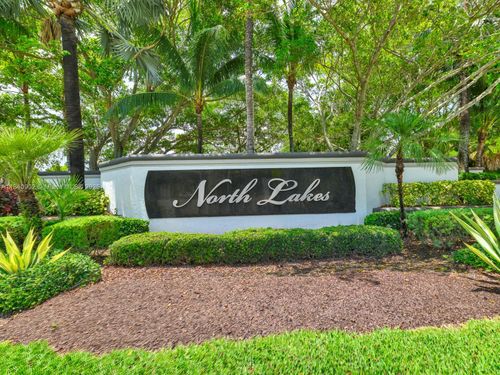933 Falling Water Rd, Weston, FL, 33326-3555 | Card Image
