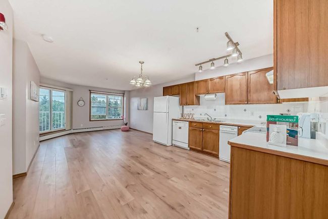 101 - 7 Somervale View Sw, Condo with 2 bedrooms, 1 bathrooms and 1 parking in Calgary AB | Image 12