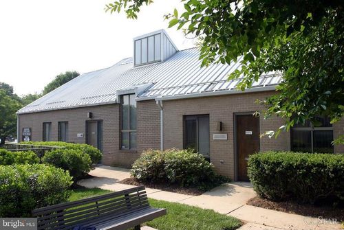 2b-6183 Executive Blvd, Rockville, MD, 20852-3901 | Card Image