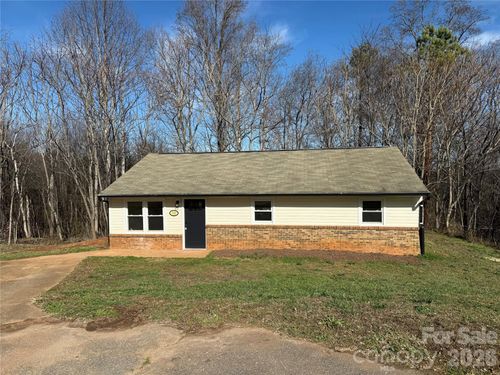 142 Winchester Dr, Ellenboro, NC, 28040-5781 | Card Image