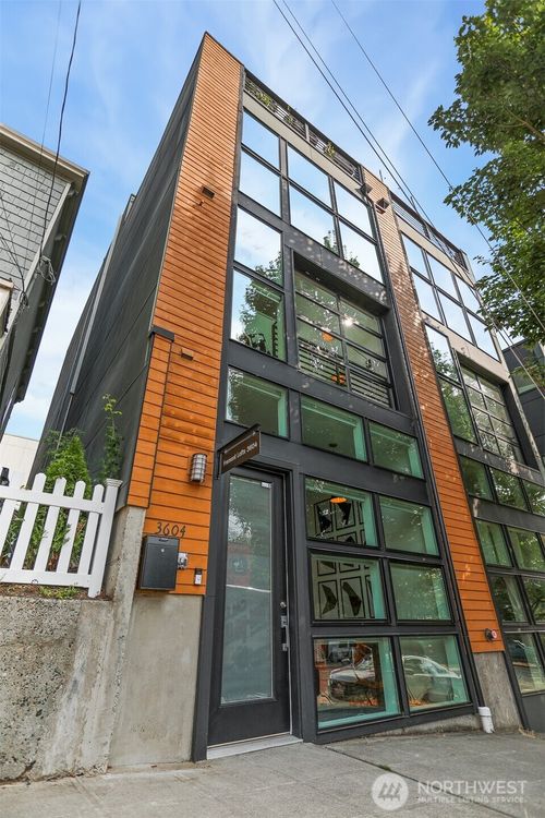 3604 Palatine Ave N, Seattle, WA, 98103-8521 | Card Image