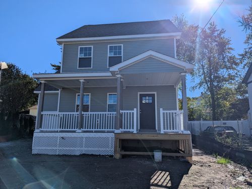 647 Broadview Ter, Hartford, CT, 06106-4009 | Card Image