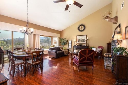 8541 Circle R Course Ln, Escondido, CA, 92026-5903 | Card Image