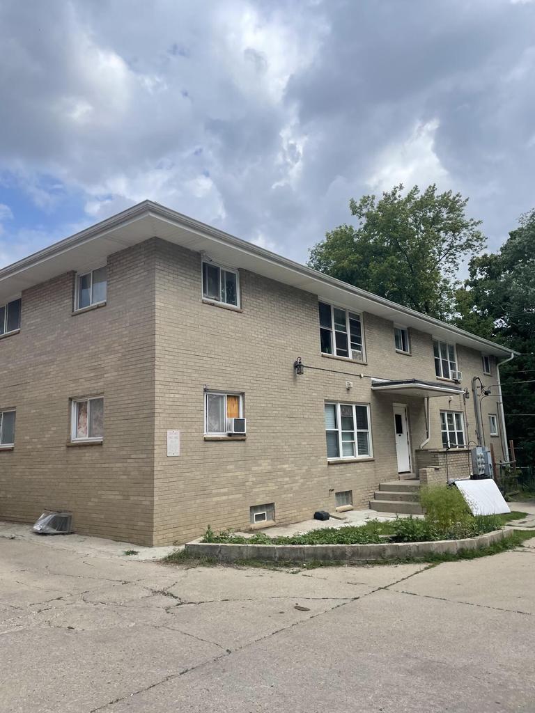 3127 S Fardale Ave, Milwaukee, WI 53221
