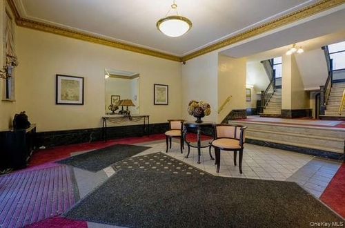 apt-161-115 Metropolitan Ave, Richmond Hill, NY, 11418-1011 | Card Image