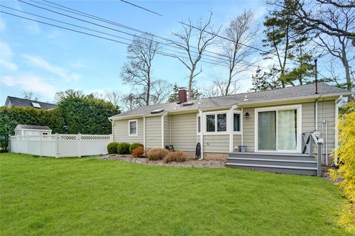 11 White Birch Ln, Remsenburg, NY, 11960-2062 | Card Image