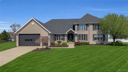 5252 Mallard Roost, Buffalo, NY, 14221-8528 | Card Image