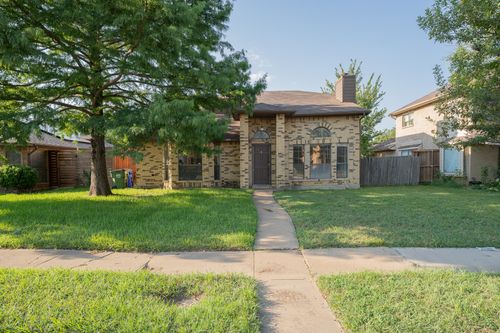 11805 Eloise Dr, Balch Springs, TX, 75180-1357 | Card Image