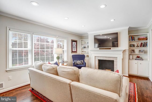6737 Baron Rd, Townhouse with 4 bedrooms, 4 bathrooms and null parking in MCLEAN VA | Image 13