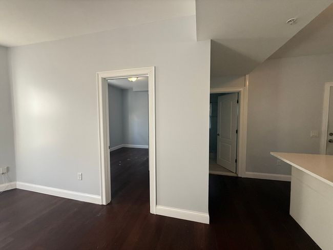 APT-1 - 21 S Sydney St, Condo with 3 bedrooms, 2 bathrooms and 1 parking in Boston MA | Image 5