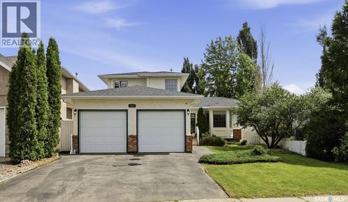 246 Brookmore Lane, Saskatoon, SK, S7V1C2 | Card Image