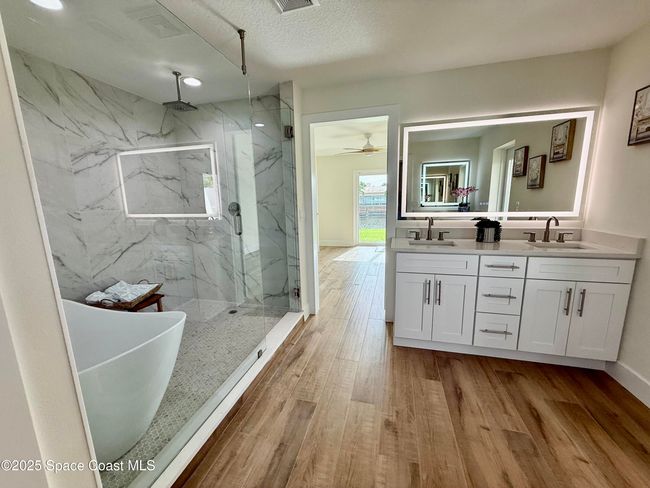 57 Riverview Ln, House other with 3 bedrooms, 2 bathrooms and null parking in Cocoa Beach FL | Image 20