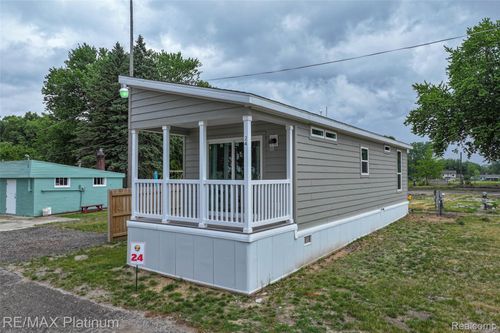 24 Sunset Way, Linden, MI, 48451 | Card Image