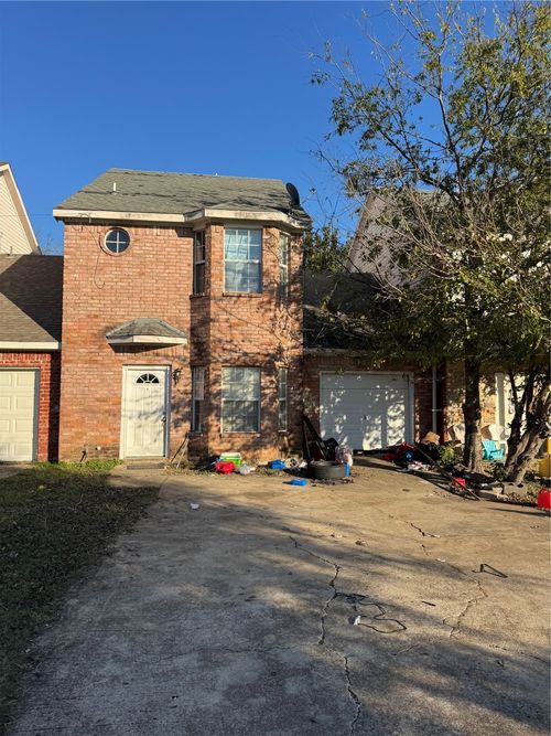 614 Nw 14th St, Grand Prairie, TX, 75050-5113 | Card Image