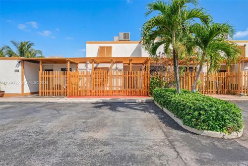 13182 Sw 9th Ln, Miami, FL, 33184-2018 | Card Image