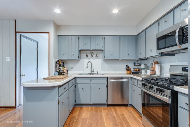 14034 S 84 Th Ave, House other with 3 bedrooms, 2 bathrooms and 2 parking in Orland Park IL | Image 14