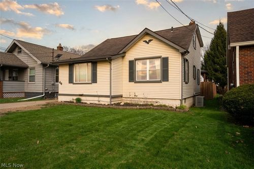 69 S Belle Vista Ave, Youngstown, OH, 44509-2854 | Card Image