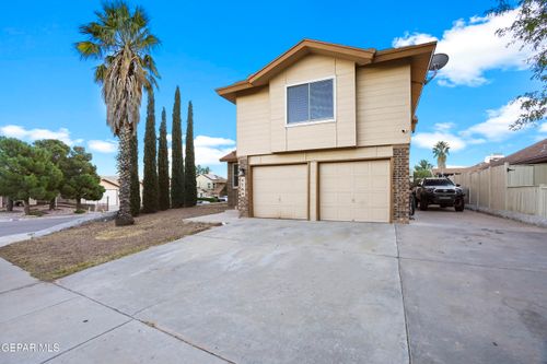 4764 Loma De Cobre Drive, El Paso, TX, 79934 | Card Image