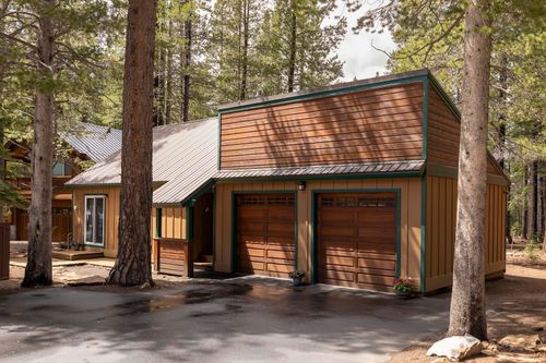 14814 Hansel Ave, Truckee, CA, 96161-6363 | Card Image