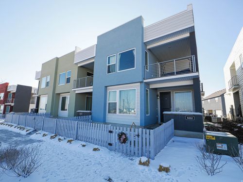 6661 W Meadow Grass Dr, South Jordan, UT, 84009-1752 | Card Image