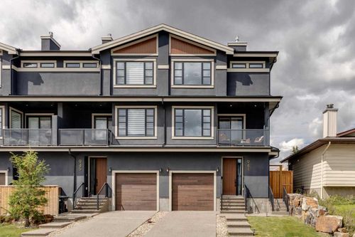 941 38 Street Sw, Calgary, AB, T3C1T4 | Card Image