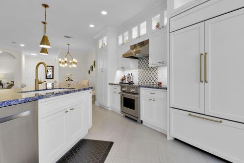 133 Las Brisas Cir, Hypoluxo, FL, 33462-7016 | Card Image