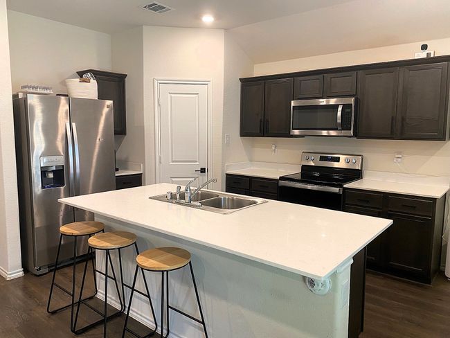 2212 San Jacinto Way, House other with 3 bedrooms, 2 bathrooms and null parking in Sherman TX | Image 9