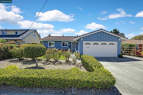 941 Kittery Way, Pinole, CA, 94564-2721 | Card Image