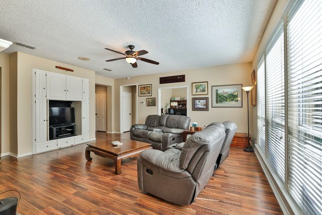 7129 Aspen Wood Trl, House other with 3 bedrooms, 3 bathrooms and null parking in Fort Worth TX | Image 14