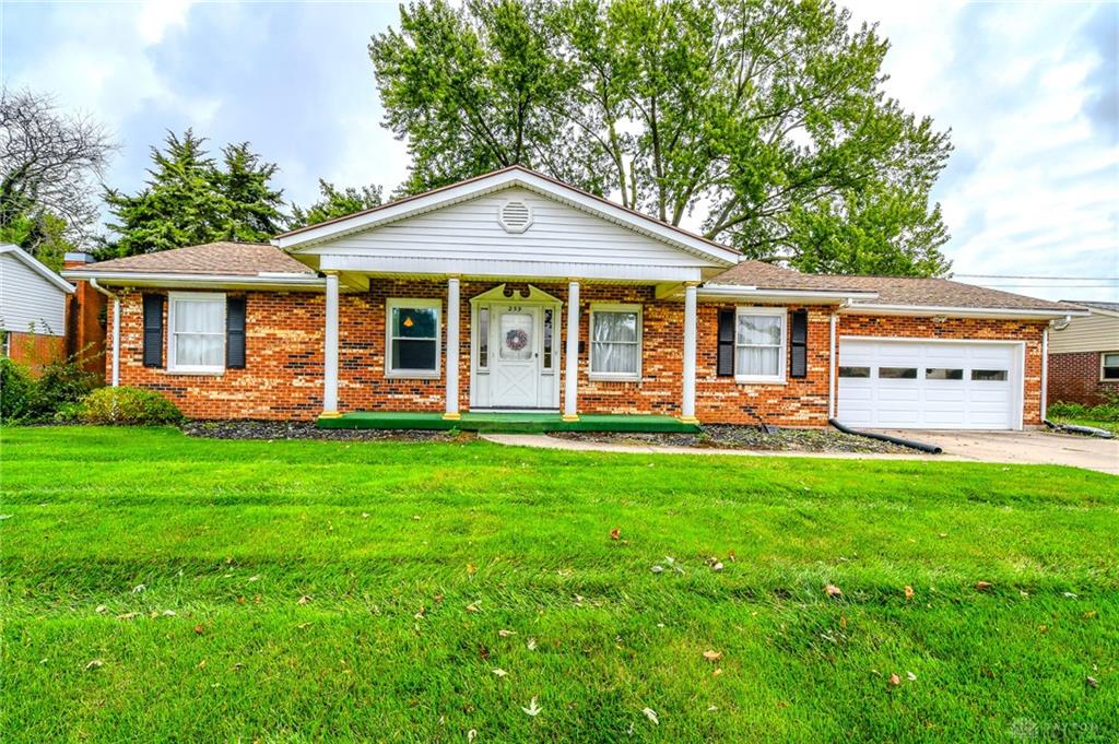 Dorset Rd, Troy, OH 45373